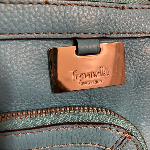 TIGNANELLO BLUE genuine LEATHER CROSSBODY BAG purse EUC 7.5x9.5 - Picture 4 of 12